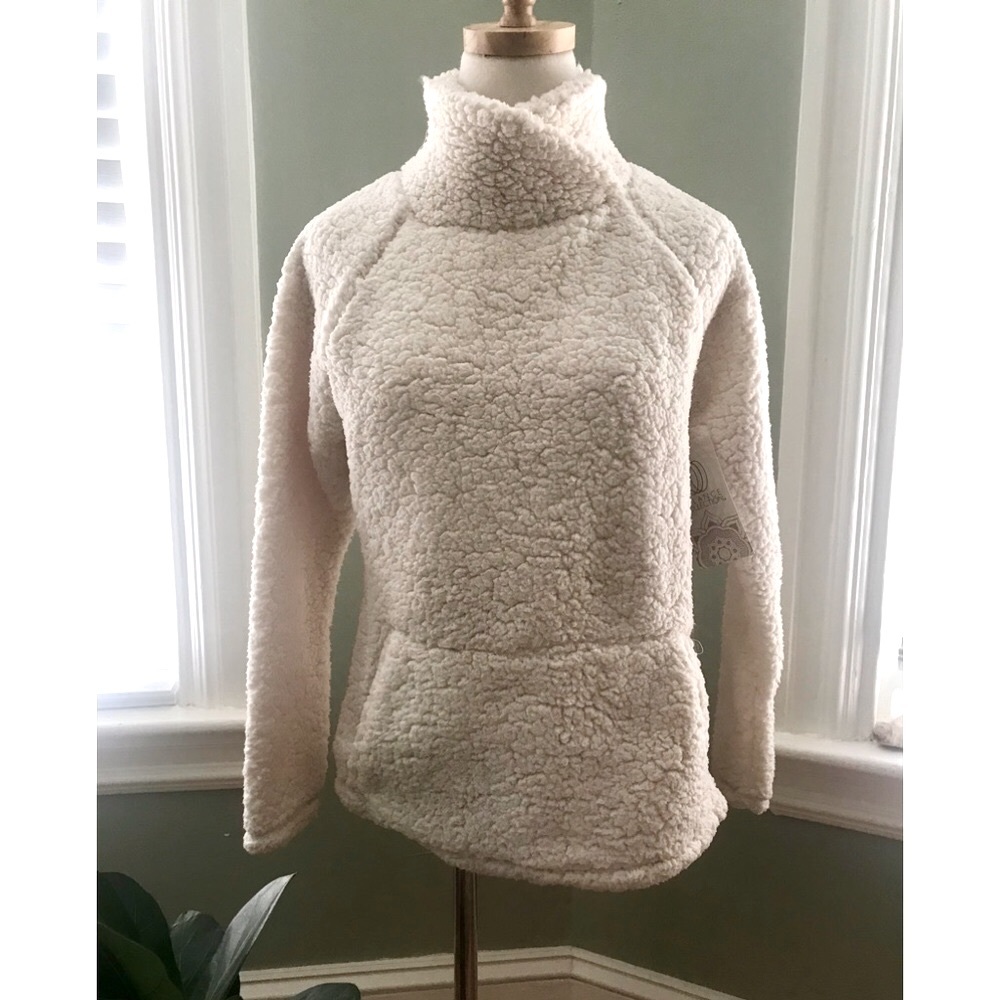 NWT Balance Collection sherpa teddy Medium warm cozy women’s sweater/top